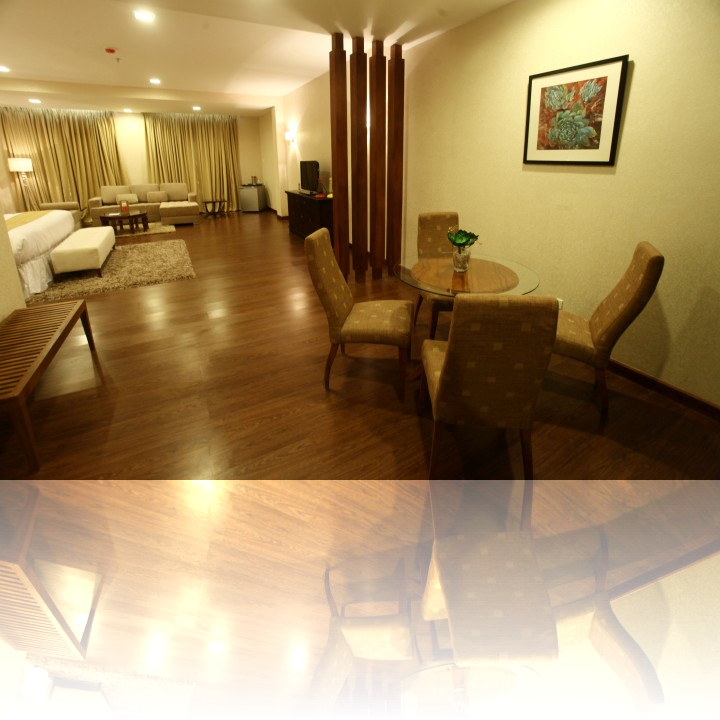 5_presidential suite_IMG_2841 (Small).jpg